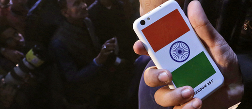 Freedom 251, Smartphone Indien, Handy, g&uuml;nstig, billigstes handy der Welt, &copy; RAJAT GUPTA - dpa