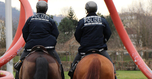 Reiterstaffel, Polizei, Pferde, berittene Polizisten, © PP Freiburg