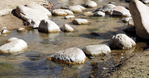 Niedrigwasser, Flussbett, Trockenheit, © Pixabay