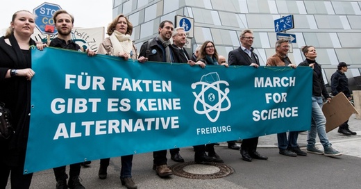 March for Science, Freiburg, Wissenschaftler, © Patrick Seeger - dpa