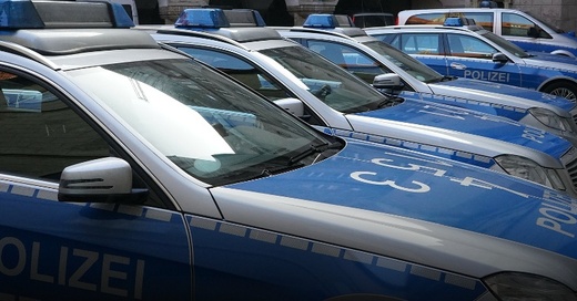Polizei, Autos, Symbolbild, Einsatzwägen, Streife, © pixabay (Symbolbild)