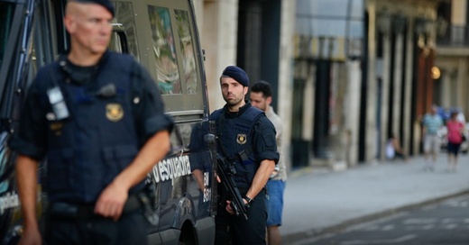 Terror, Policia, Barcelona, © Manu Fernandez - AP / dpa