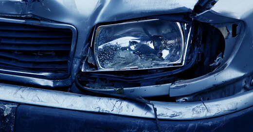 Verkehrsunfall, Auto, Scheinwerfer, © Pixabay (Symbolbild)