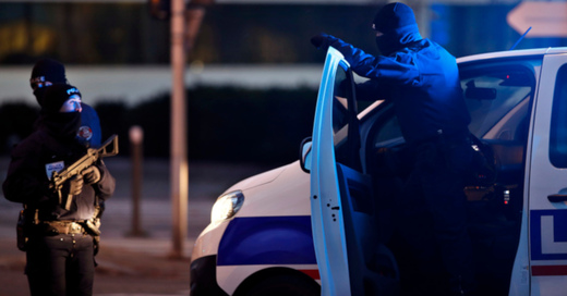 Polizei, Frankreich, Terroranschlag, © Christophe Ena - AP / dpa