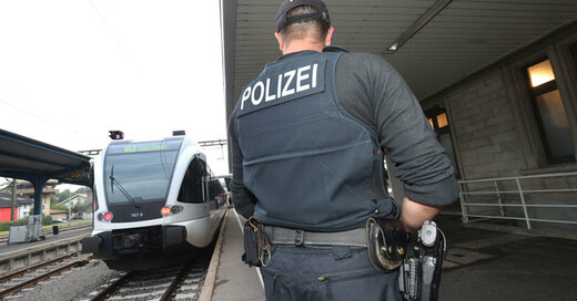 Bundespolizei, Bahnhof, Kontrolle, © Karl-Josef Hildenbrand - dpa (Symbolbild)