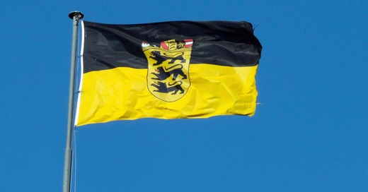 Flagge, Fahne, Baden-Württemberg, Landesregierung, © Bernd Weißbrod - dpa (Symbolbild)