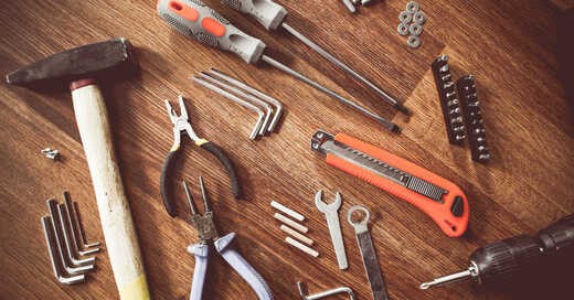 Heimwerker, Handwerker, Werkzeuge, Hammer, Zange, Schraubendreher, Teppichmesser, © Pixabay (Symbolbild)