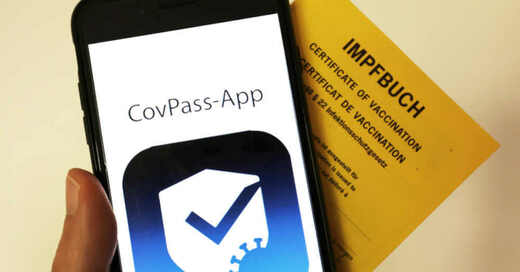 CovPass, App, Smartphone, Corona-Schutzimpfung, Impfnachweis, Impfpass, Impfbuch, © Oliver Berg - dpa