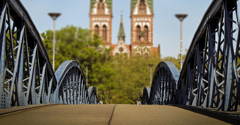 Wiwili-Brücke, Blaue Brücke, Freiburg, Hauptbahnhof, © pixabay
