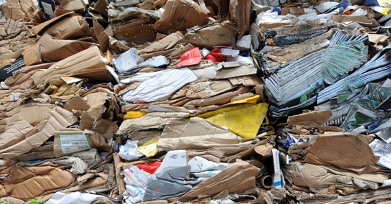 Müll, Papier, Karton, © Patrick Seeger - dpa