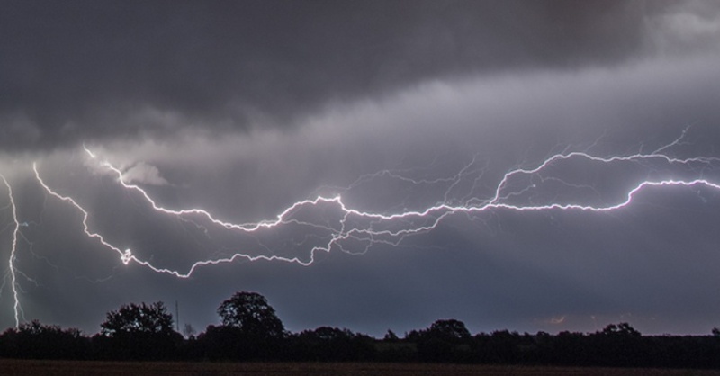 Unwetter, Gewitter, Blitze, © Patrick Pleul - dpa (Symbolbild)