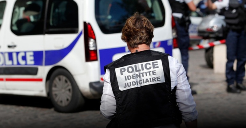 Terror, Paris, Frankreich, Polizei, © Kamil Zihnioglu - AP / dpa