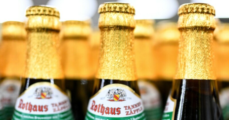Rothaus, Pils, Tannenzäpfle, Bier, Alkohol, © Patrick Seeger - dpa