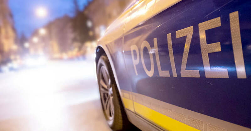 Polizei, Blaulicht, Einsatz, Streifenwagen, © Daniel Karmann - dpa (Symbolbild)