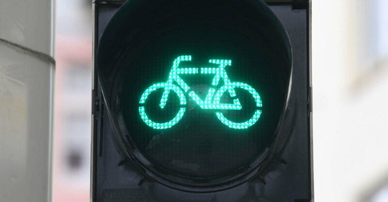 Fahrrad, Ampel, Grün, © Uli Deck - dpa (Symbolbild)