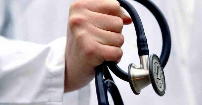 Arzt, Stethoskop, Medizin, Gesundheit, © Rolf Vennenbernd - dpa (Symbolbild)