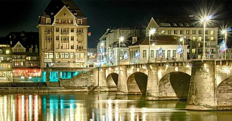Basel, Nacht, Brücke, Rhein, © Pixabay (Symbolbild)