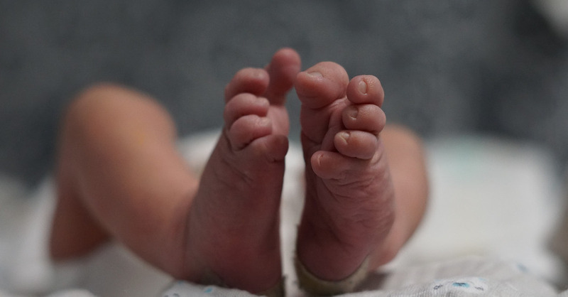 Geburt, Baby, Füße, Familie, Schwangerschaft, © Pixabay (Symbolbild)