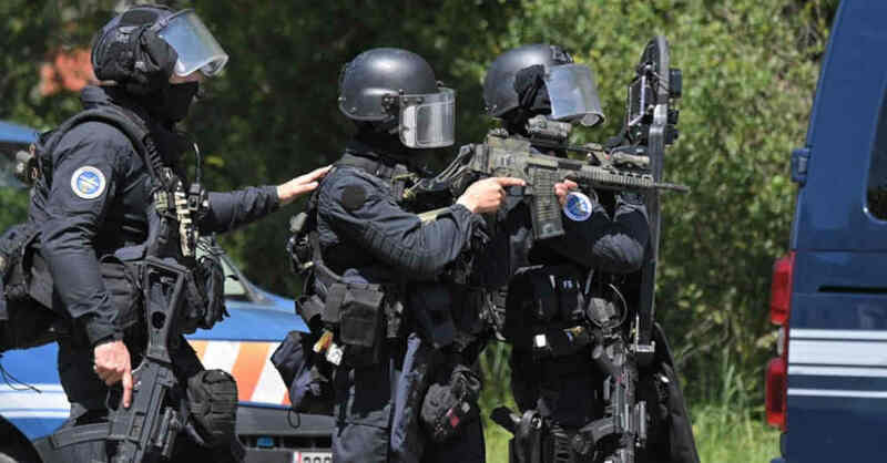 Frankreich, Gendarmerie, Polizei, Spezialeinheit, GIGN, Sturmgewehr, Dienstwaffe, Anti-Terror-Einheit, © Loic Venance - AFP / dpa (Archivbild)