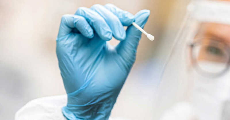Testzentrum, Nasenabstrich, Antigen-Schnelltest, PCR-Test, Coronavirus, Teststation, © Moritz Frankenberg - dpa (Symbolbild)