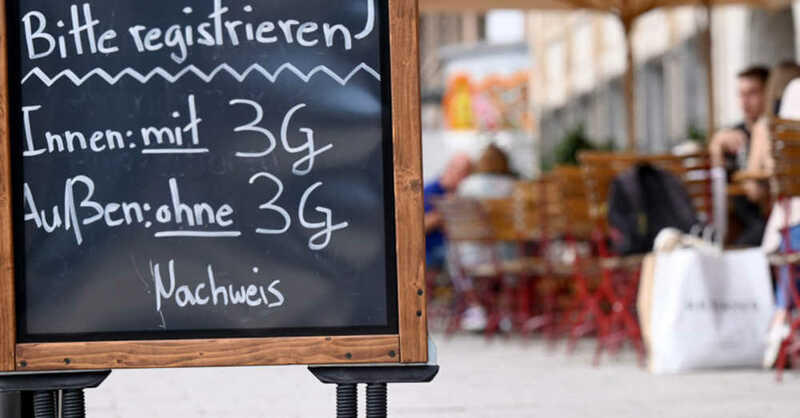 2G-Regeln, 3G-Regeln, Warnstufe, Alarmstufe, Gastronomie, Coronavirus, © Bernd Weißbrod - dpa (Symbolbild)