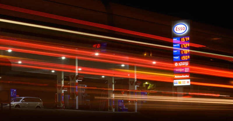 Esso, Tankstelle, Spritpreise, Benzin, Super, Diesel, Tanken, Kraftstoff, © Robert Michael - dpa (Symbolbild)