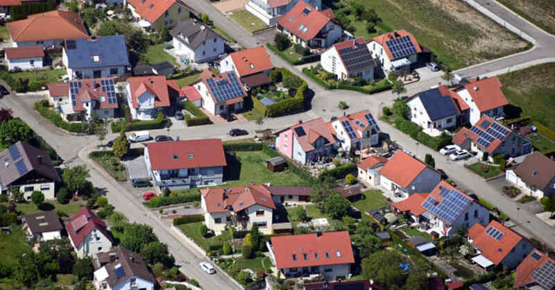 Heilbronn, Wohnen, Häuser, Dächer, Photovoltaik, Solaranlage, © Uli Deck - dpa (Archivbild)