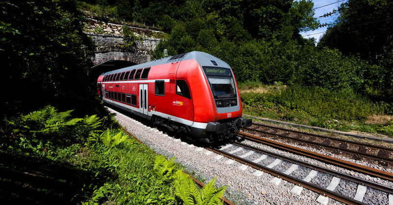 Schwarzwaldbahn, Triberg, Gleise, Zug, Regionalexpress, Regionalbahn, Deutsche Bahn, © Philipp von Ditfurth - dpa (Archivbild)